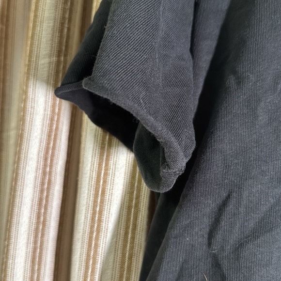 Faded Charcoal Cropped Tee - Picture 3 of 3